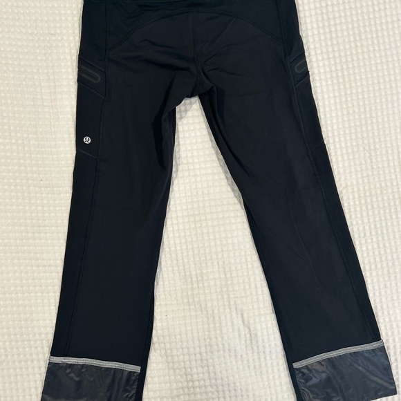 Lululemon like new Stunning capri running pant sz 10. RARE RETIRED STYLE. - Picture 2 of 6